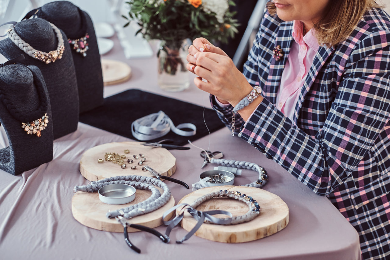 From Hobby to Side Business: Maria’s Handmade Journey